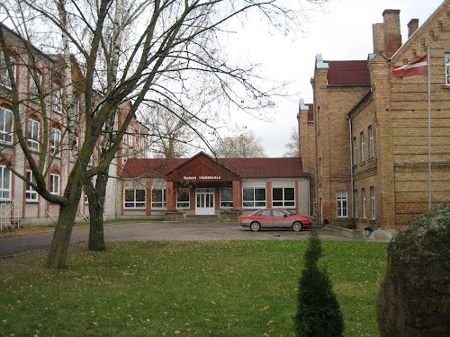 Piektdien, 20. februārī, Īslīces vidusskolā pulcēsies Bauskas novada un Pilsrundāles vidusskolas pedagogi, lai iepazītu audzināšanas un ārpusklases darba pieredzi.
Autors: No arhīva.