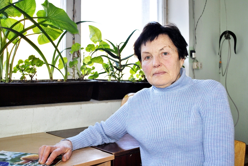 Zenta Paļuļone, Bauskas Svētā Gara luterāņu draudzes grāmatu galda pārzine, pārliecināta, ka ticības pierādījums ir laipnība un labi darbi.
Autors: Māris Krūmiņš