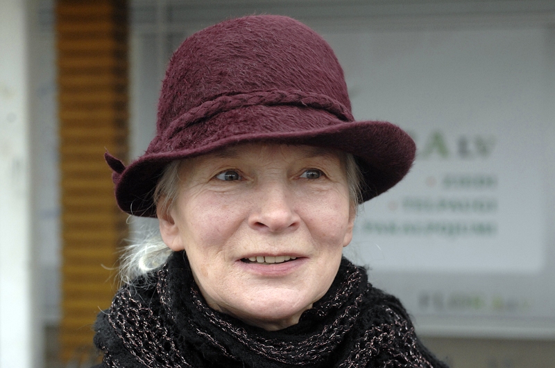 ONA KANAŠĶE.
Autors: Ivars Bogdanovs