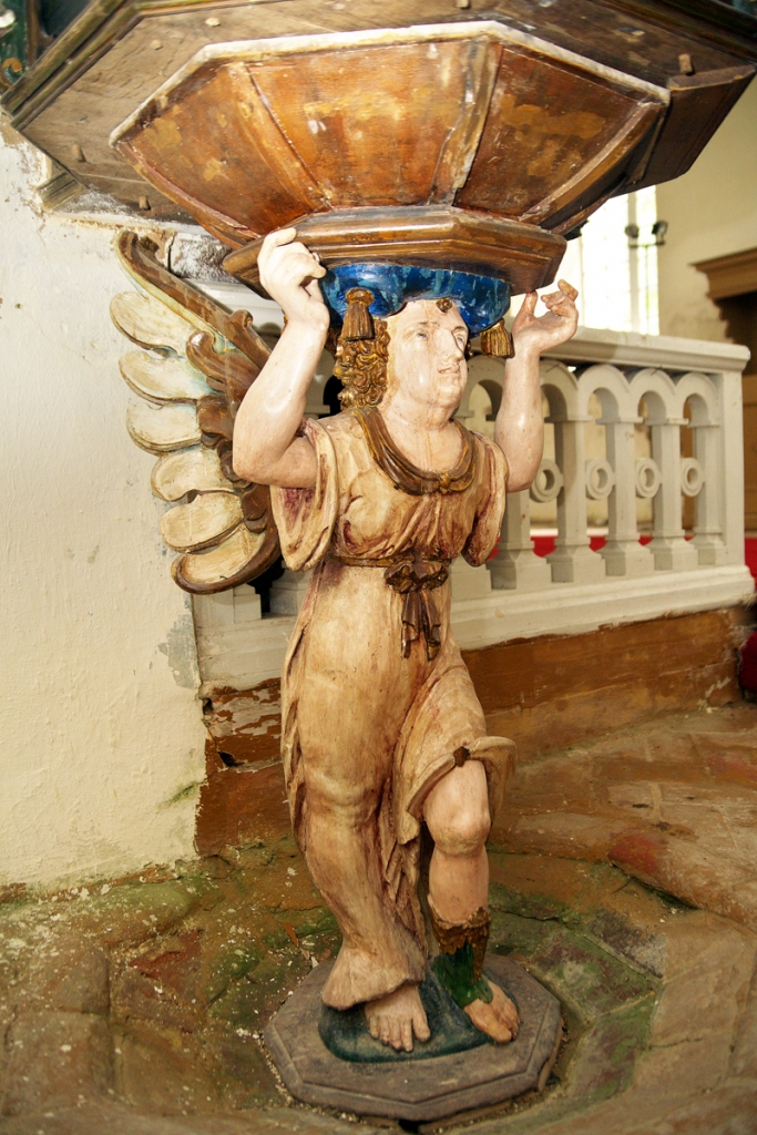 Bērsteles luterāņu baznīcas restaurētā kanceles balsta figūra.
Autors: no grāmatas «Sakrālās arhitektūras un mākslas mantojums Zemgalē»