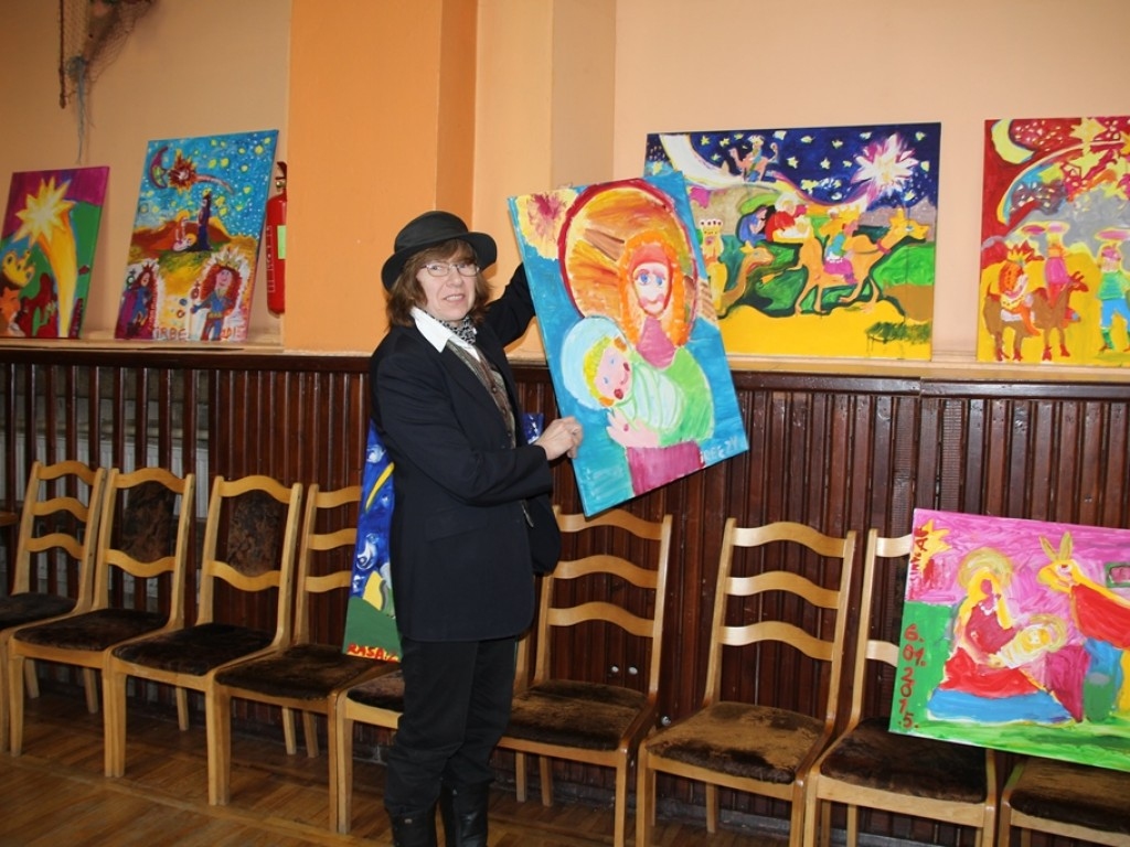 Mākslinieces Īras Rozentāles vadībā Mākslas studijas audzēkņi speciāli pasākumam «Bībeles stāsti» bija sarūpējuši gleznu izstādi.

Autors: Kristīne Kociņa