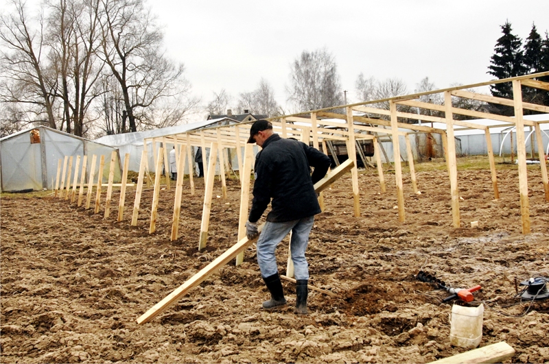 Būvēšanas procesa pamatā ir prasmes darboties ar koku un pielietot instrumentus.
Autors: Ivars Bogdanovs 