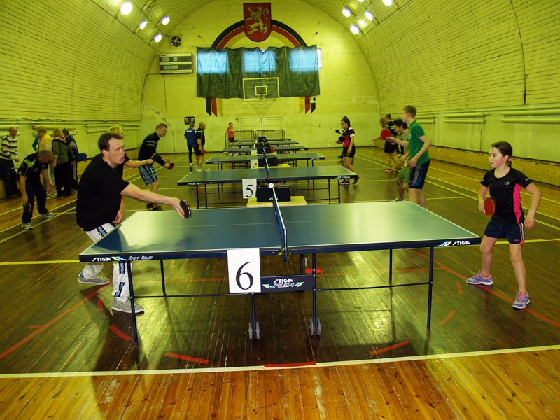 Galda tenisisti mačiem iesildījās krietnu brīdi pirms sacensību atklāšanas.
Autors:  Antra Ērgle