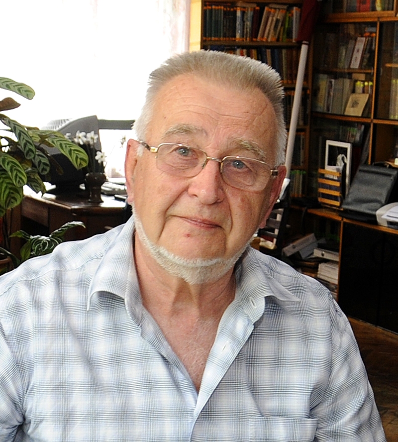 Apbalvojums «Mūža ieguldījums» piešķirts Bauskas slimnīcas ilggadējam ārstam Uldim Eimusam par mūža ieguldījumu Bauskas novada veselības aprūpes sistēmas veidošanā un uzlabošanā un atzīmējot nozīmīgu jubileju.
Autors: No arhīva.