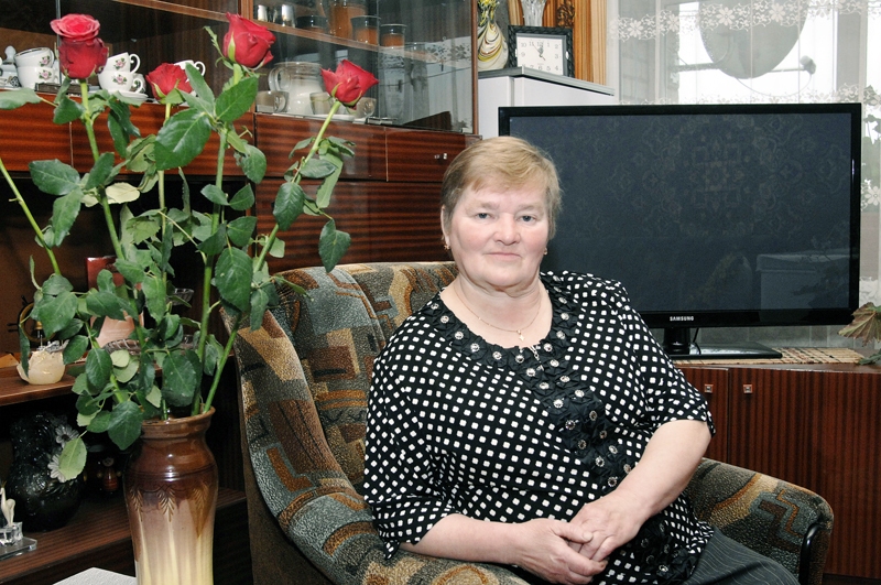 Jubilāri Mariju Kondratoviču ar rozēm sveikuši ģimenes vīrieši, bet dāmu vakars ar draudzenēm paredzēts sestdien. 
Autors: Ivars Bogdanovs