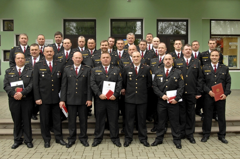 Svinīgā sarīkojuma, kas veltīts Latvijas ugunsdzēsības 150. gadadienai, dalībnieki – bijušie un esošie ugunsdzēsēji-glābēji.
Autors: Ivars Bogdanovs