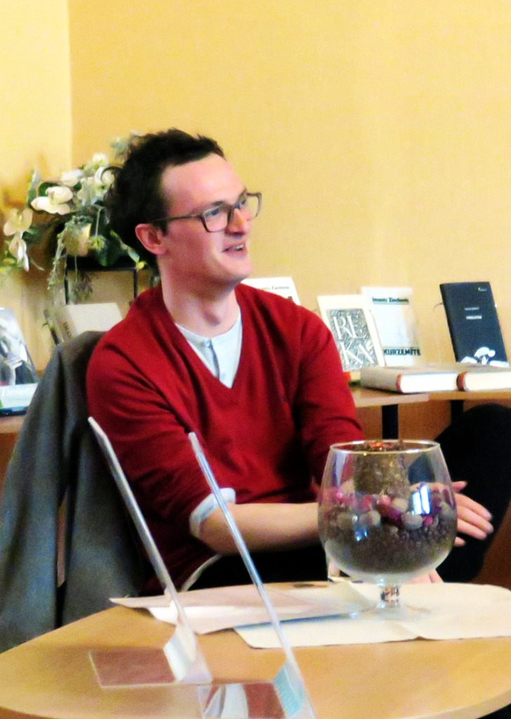 Jānis Holšteins-Upmanis jeb Goran Gora.

Autors: No albuma.