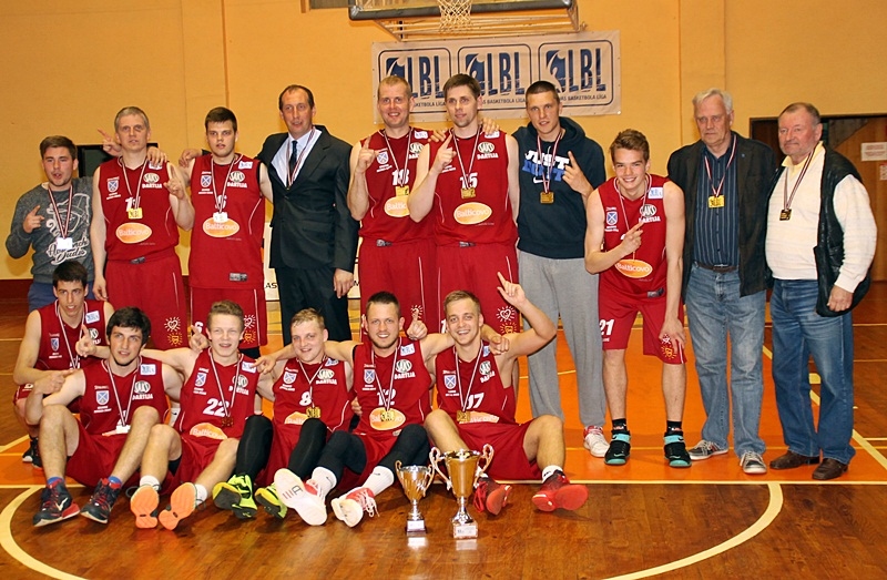 Latvijas basketbola līgas 3. divīzijas čempionu komanda - Iecavas 