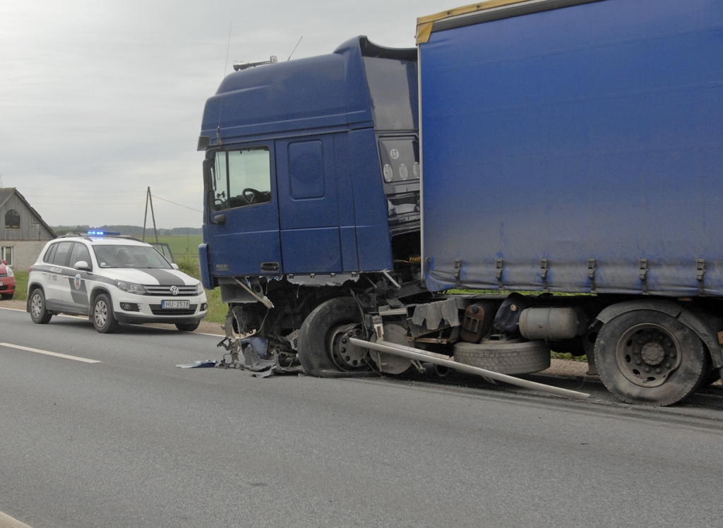 Negadījumā bojāts kravas automobilis.

Autors: Ivars Bogdanovs
