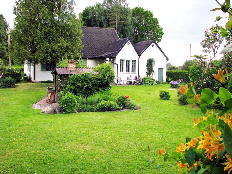 Konkursam «Bauskas novada rota» šogad pieteikta arī glītā, sakoptā «Vārpu» sēta.
Autors: Vilnis Auzāns