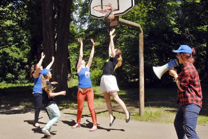 Biedrības «Mums pieder pasaule» dalībnieki Svitenē ir gatavi Līgo svētkus pavadīt sportiskā gaisotnē. 
Autors: Ivars Bogdanovs