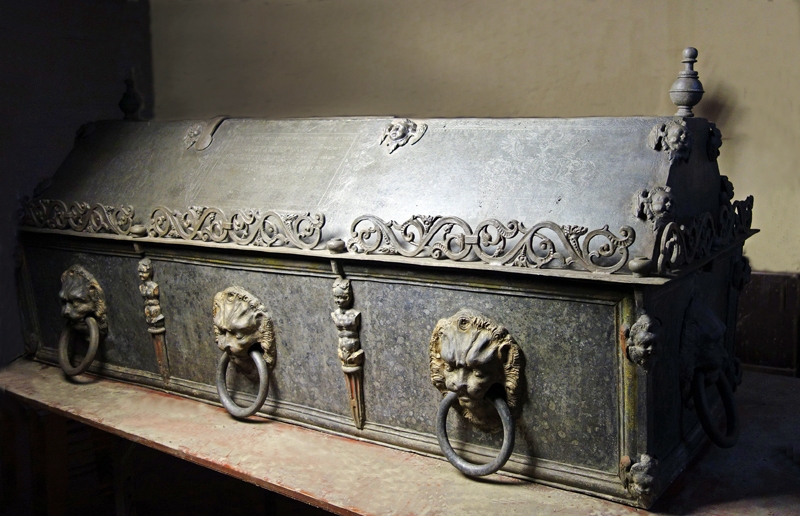 Restaurētais Kurzemes hercoga Jēkaba mātes hercogienes Sofijas sarkofāgs.
Autors: Publicitātes fotoattēls.