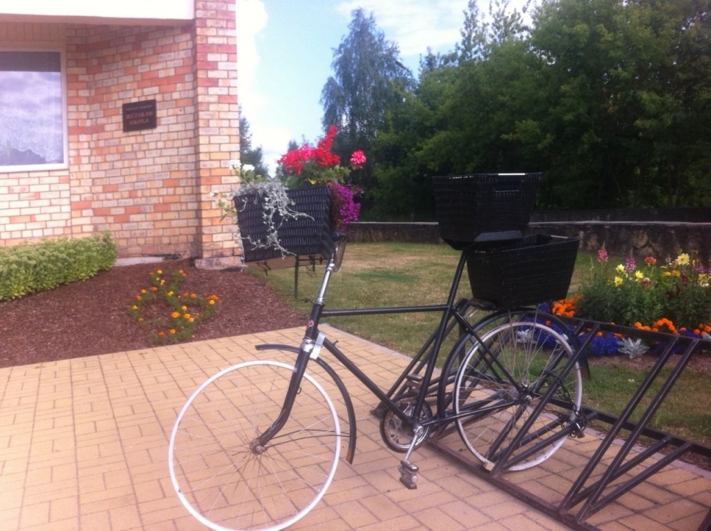 Autors: www.bauskasdzive.lv