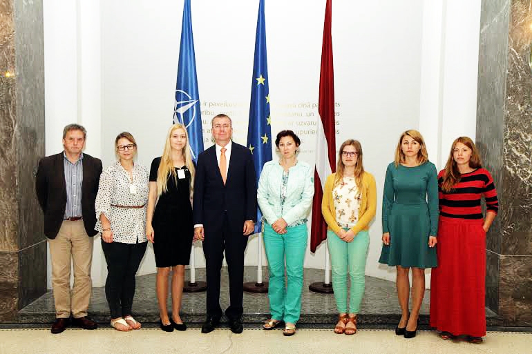 Reģionālās preses žurnālisti seminārā Ārlietu ministrijā uzklausīja amatpersonu vērtējumu par Eiropas Savienības Padomes prezidentūras gaitā paveikto.
Autors: Ārlietu ministrija