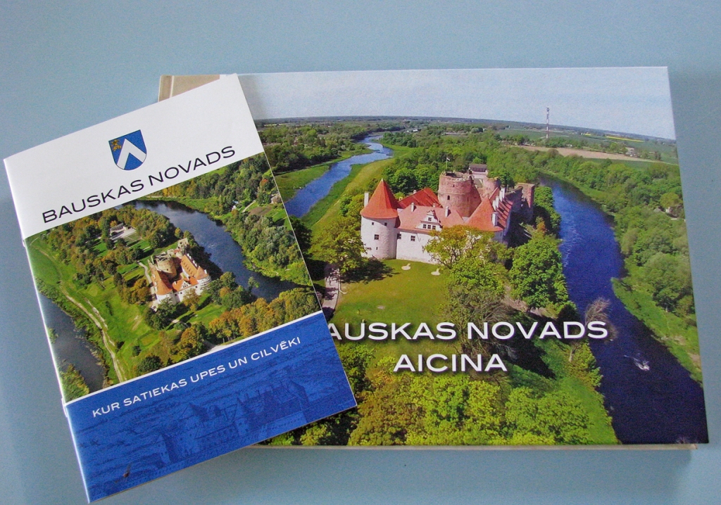 Bauskas pašvaldība šogad laidusi klajā divus reprezentatīvus izdevumus. 
Autors: Vilnis Auzāns