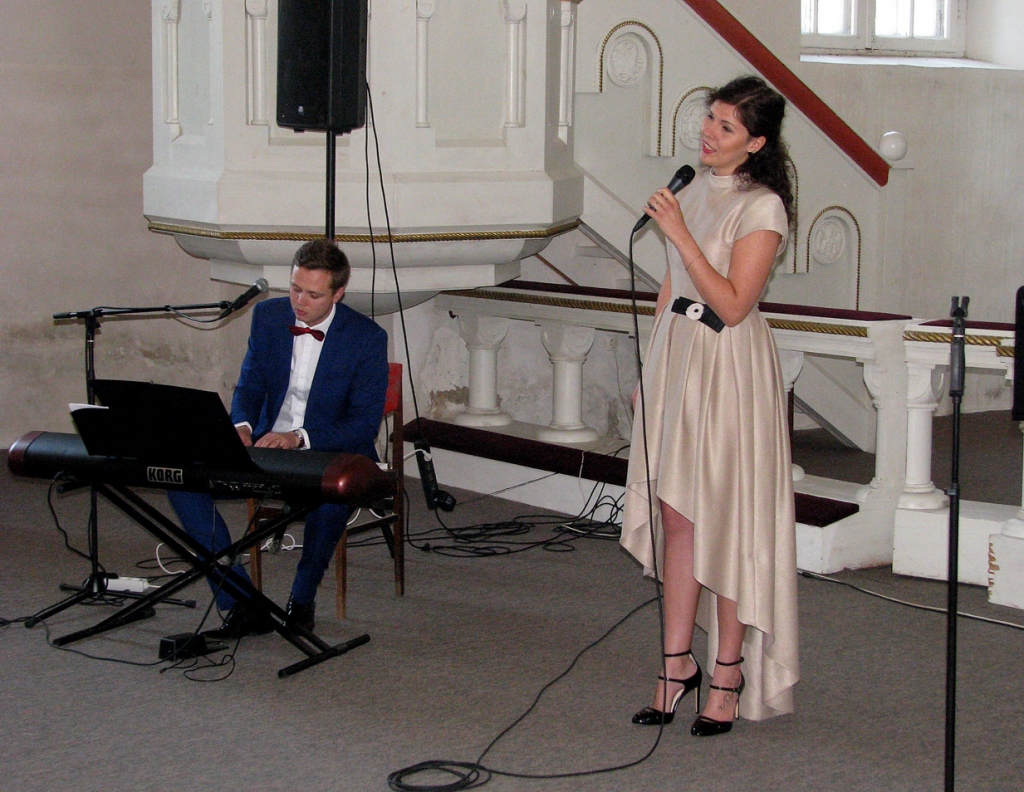 Valles baznīcā uzstājas Rūta Dūduma un Jānis Ķirsis.
Autors: Vilnis Auzāns