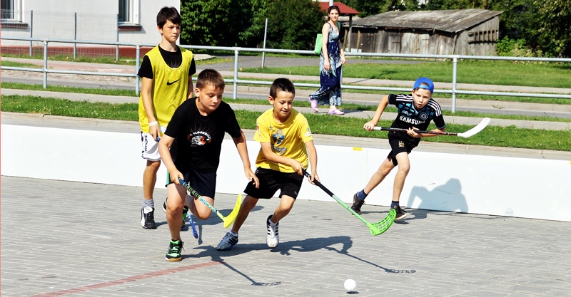 Ielu florbola turnīrā startēja sešas bērnu vienības. 
Autors: Uldis Varnevičs