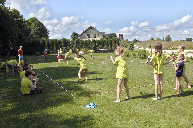 Radošās dienas ir lieliska iespēja gan bērniem, gan vecākiem – te viss ir bez maksas, var iepazīties ar vienaudžiem un labi pavadīt laiku.
Autors: Ivars Bogdanovs