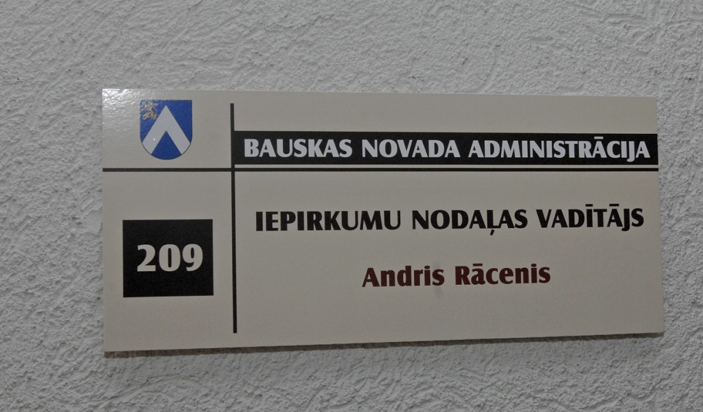 Iepirkumu nodaļas vadītāja Andra Rāceņa pakļautībā turpmāk būs četri darbinieki. 
Autors: Ivars Bogdanovs