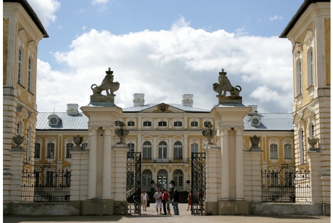 Lielās balvas ieguvējs ir Rundāles pils muzejs par Rundāles pils restaurāciju.

Autors: No arhīva.