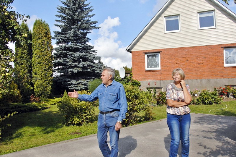 Augusts un Ināra Bubinski atzīst, ka negribētu dzīvot nekur citur kā «Mālkalnos».
Autors: Ivars Bogdanovs