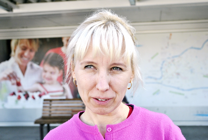 INGA LASE.
Autors: Ivars Bogdanovs