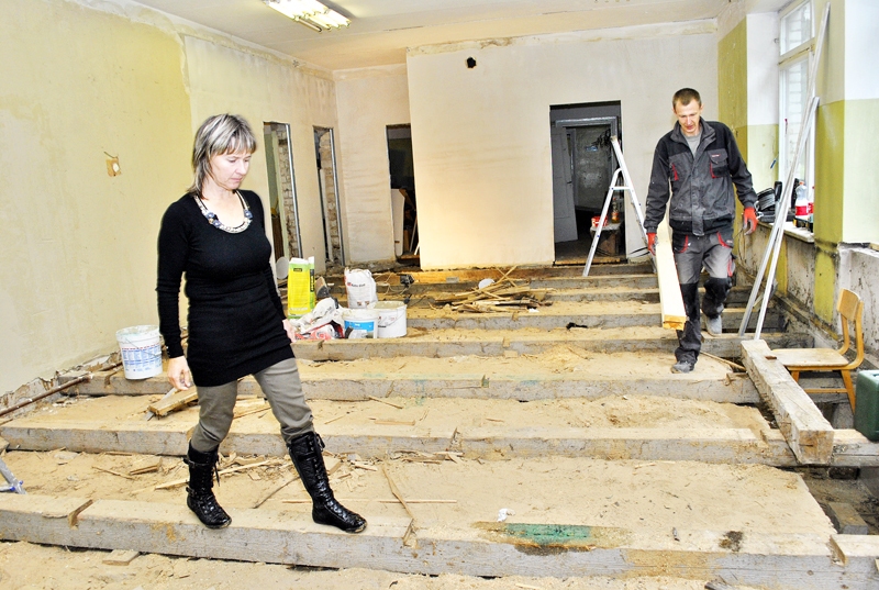 Brigita Čebatarova cer, ka izremontētajā telpā Taurkalnes iedzīvotāji varēs kopīgi sagaidīt Jaungadu.
Autors: Ivars Bogdanovs