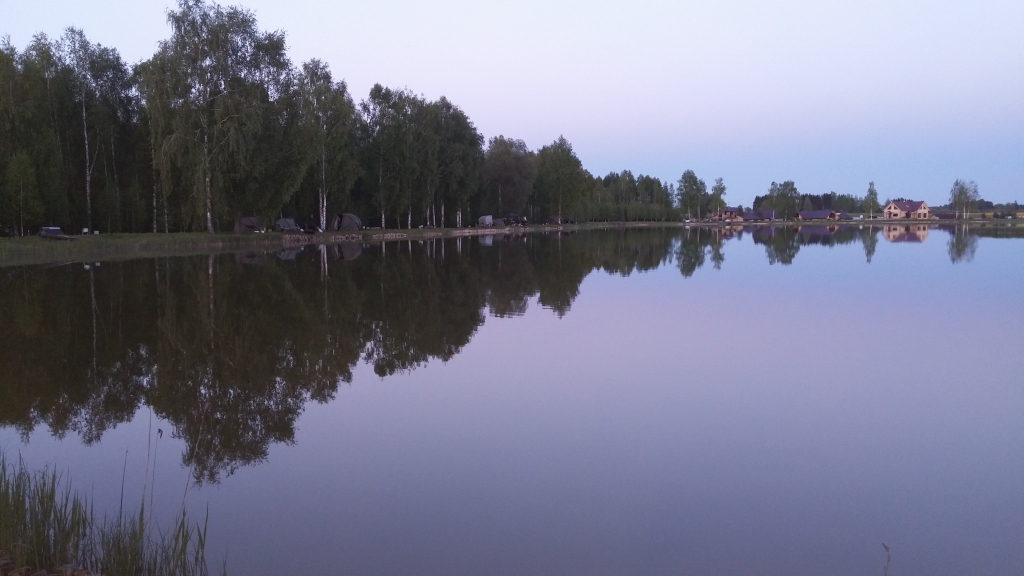 Tradicionālās spiningošanas sacensības Vecumnieku novada Valles pagasta lauku tūrisma un atpūtas parka «Makšķernieku paradīze» ūdenskrātuvē notiks 17. oktobrī. 
Autors: No albuma.