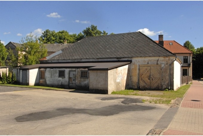 Izstrādātais projekts paredz pārbūvēt kādreizējo svaru māju Dambja ielā līdzās sociālā dienesta ēkai.
Autors: No arhīva.