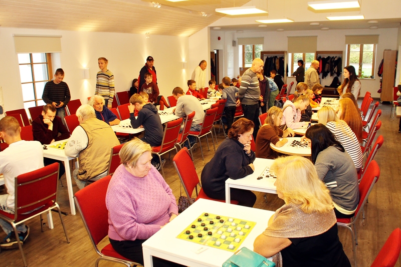 Dambretes turnīrs, ko Bauskā rīkoja Pestīšanas Armija, pulcēja lielu skaitu dalībnieku.
Autors: Uldis Varnevičs