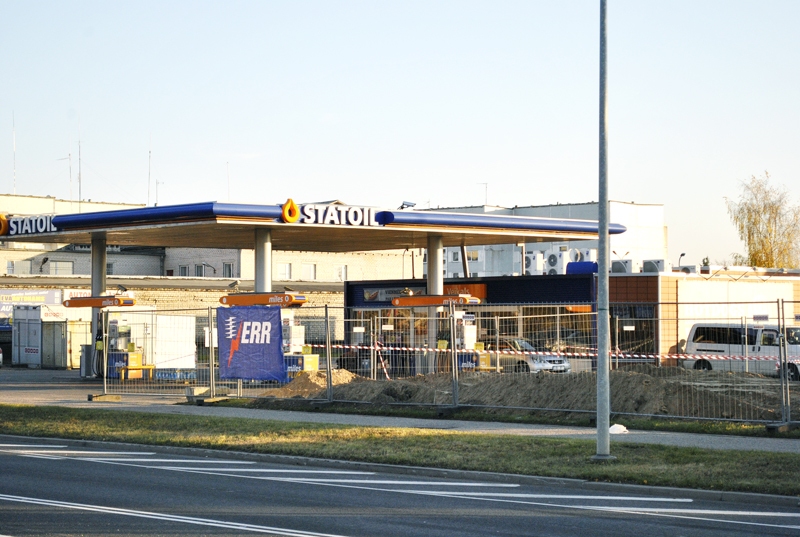 Degvielas uzpildes stacijā «Statoil» Bauskā līdz novembra beigām nebūs iespējams iegādāties degvielu.
Autors: Ivars Bogdanovs