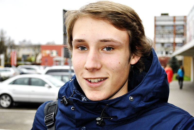 EMĪLS RŪGUMS.
Autors: Māris Krūmiņš