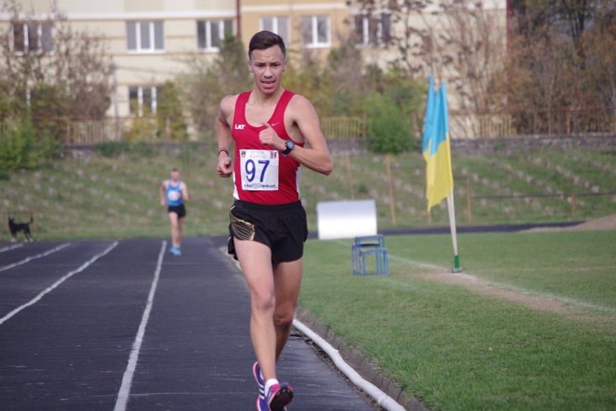 Raivo Saulgriezis finišē sacīkstēs Ukrainā.
Autors: no uaf.org.ua