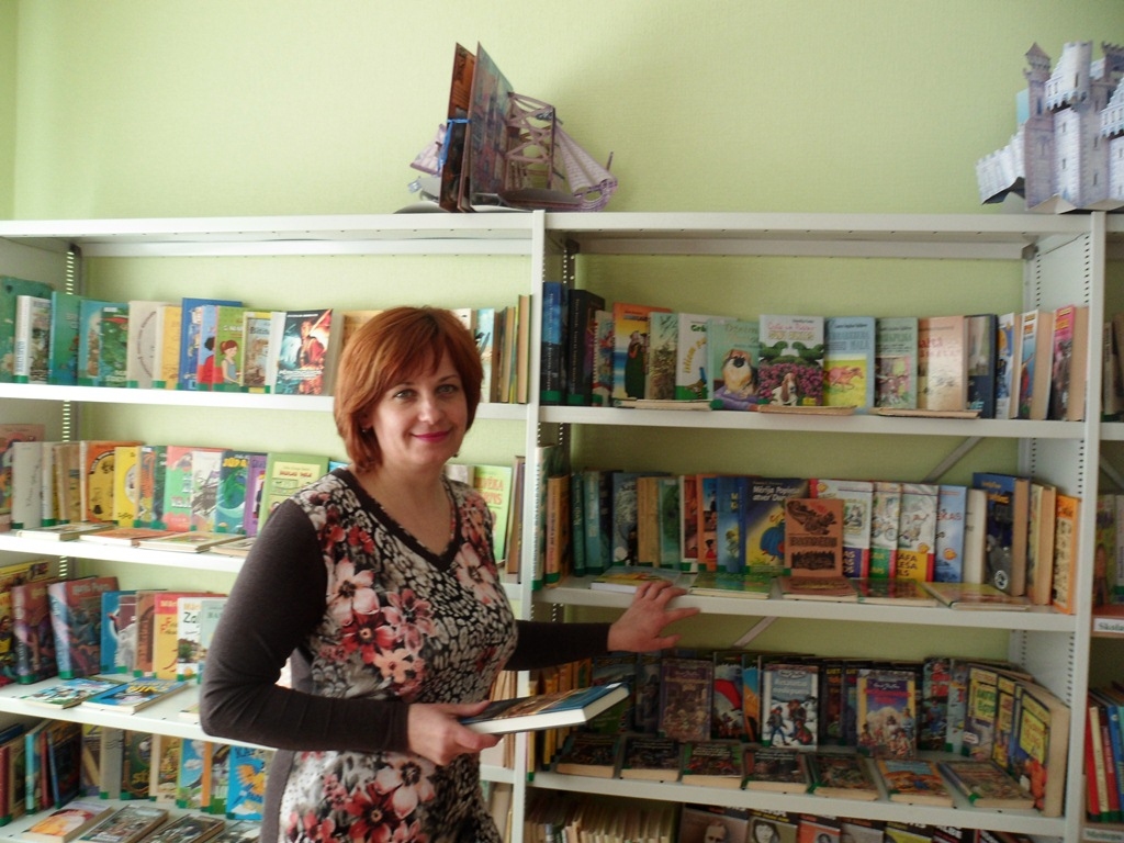 Dāviņu bibliotēkas vadītāja Anna Moiseičenko.
Autors: bauskasbiblioteka.lv