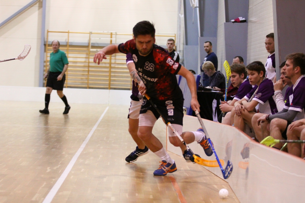 Elvijs Artimovičs bija labākais spēlētājs SC «Mēmele/Code» komandā spēlē pret «Ķekavas Bulldogs 2» komandu


Autors: Elīna Gruncka