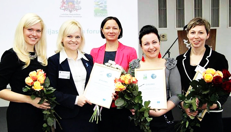 Konkursa finālistu vidū Bauskas tūrisma informācijas centra vadītāja Inese Turkupole-Zilpure (no labās).
Autors: no travelnews.lv.