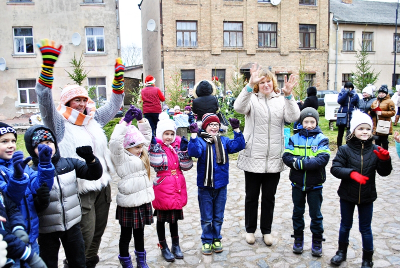 Muzeja rūķi visus atnākušos iesaistīja rotaļās.
Autors: Ivars Bogdanovs