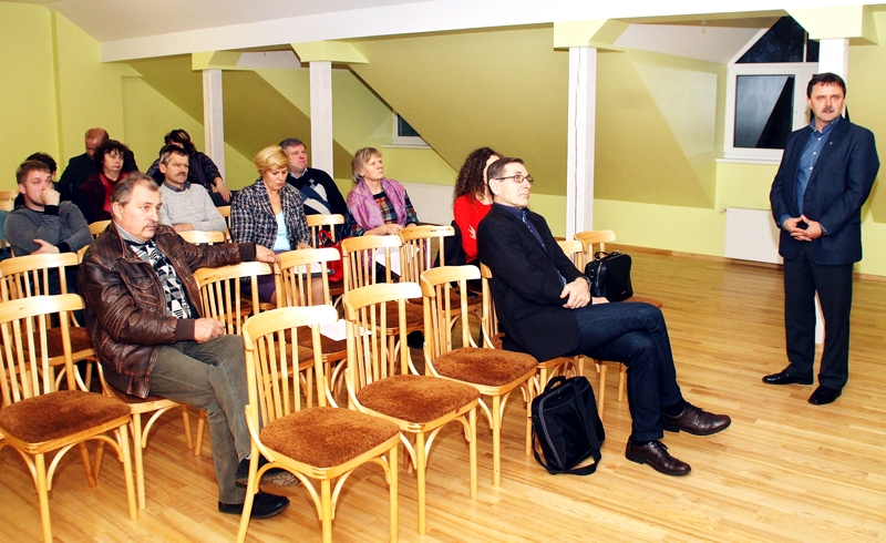 Skaistkalnes un Kurmenes iedzīvotāji cer, ka pašvaldība pievērsīs lielāku uzmanību arī tiem ceļiem, kas nav iekļauti pārbūves programmā.
Autors: Uldis Varnevičs