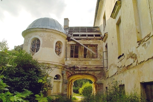 Kaucmindes pili un parku pārdod par 250 tūkstošiem eiro.
Autors: no «Bauskas Dzīves» arhīva.