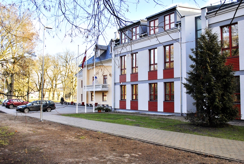 Mūzikas un mākslas skolas atjaunotajā ēkā 3. stāvā iekārtots Iecavas jauniešu centrs.
Autors: Ivars Bogdanovs