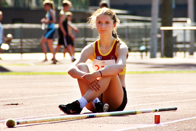 Samanta Homiča noskaņojas izšķirīgajiem lēcieniem Latvijas Jaunatnes olimpiādē.
Autors: no «Bauskas Dzīves» arhīva.