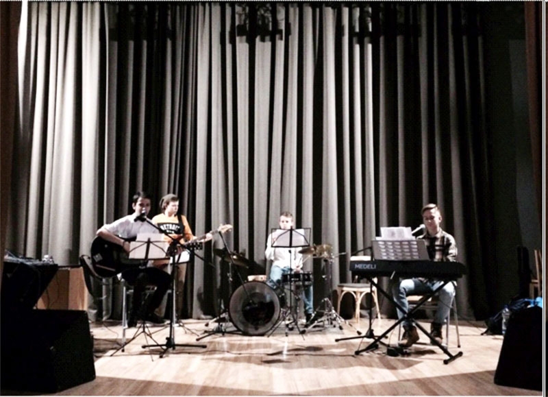 Vokāli instrumentālā grupa «Bekars».
Autors: no albuma