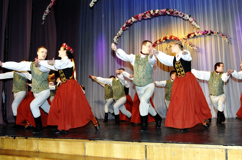 Tautas deju kolektīvs «Jandāls» aicina uz koncertu Bauskas kultūras centrā.
Autors: no «Bauskas Dzīves» arīva