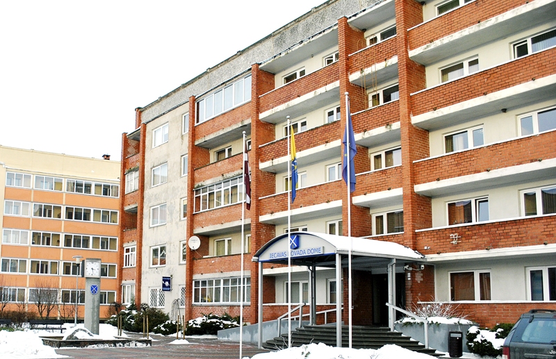 Iecavas novada domē vairākumam administrācijas darbinieku algu plānots palielināt par 10%.
Autors: no «Bauskas Dzīves» arhīva.