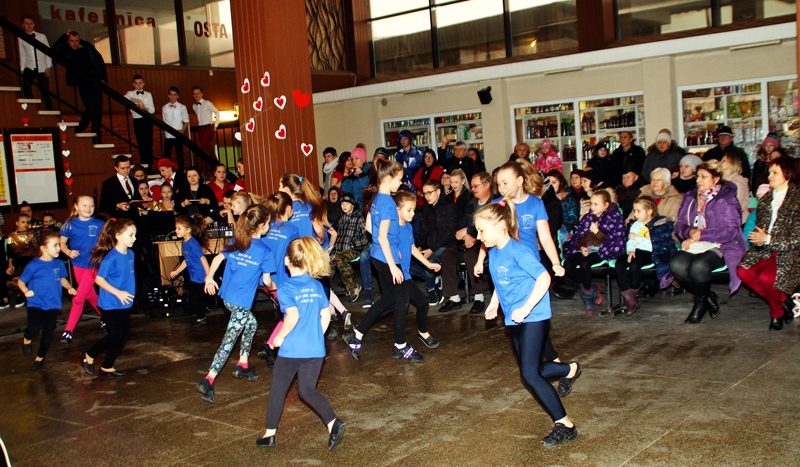 Bauskas bērnu un jauniešu centra sarīkojumā «Valentīndienas ekspresis».
Autors: Uldis Varnevičs
