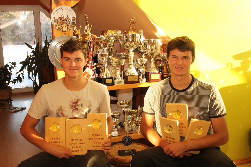 Brāļi Mārtiņš un Jānis Podži jau vairākus gadus veido Latvijas tenisa izlases kodolu. 
Autors: no «Bauskas Dzīves» arhīva