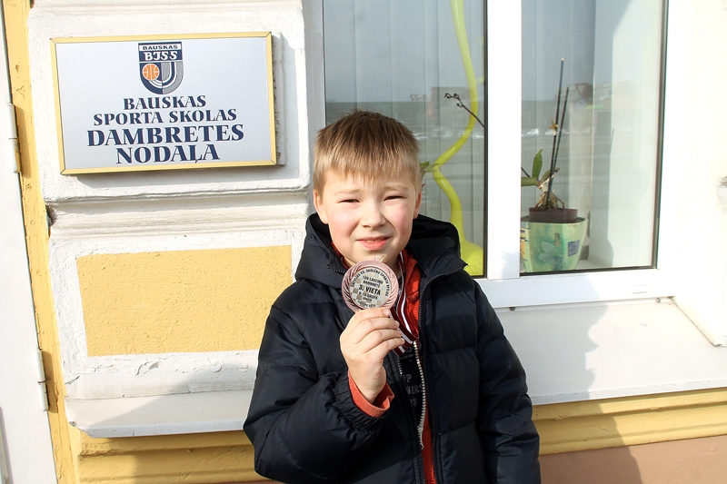 Everts Rūdolfs Lepsis ar izcīnīto bronzas medaļu.
Autors: Uldis Varnevičs