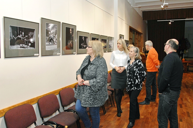 Fotostudijas «Bauska» pārstāvji šoreiz piedāvā vīrišķīgāku izstādi, nekā gaidīts. 
Autors: Ivars Bogdanovs