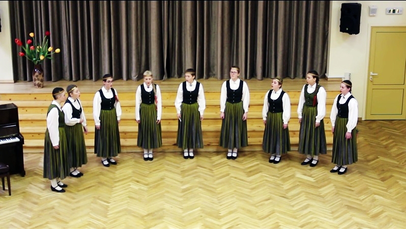 Bauskas bērnu un jauniešu centra vokālais ansamblis. 
Autors: no Bauskas BJC albuma