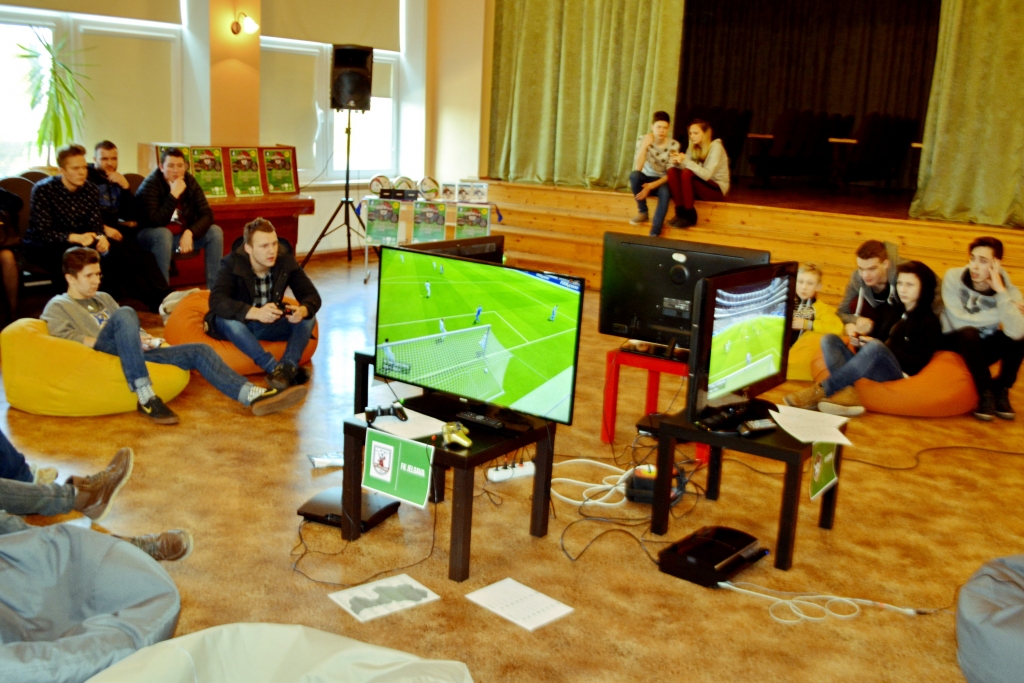 Autors: no biedrības albuma